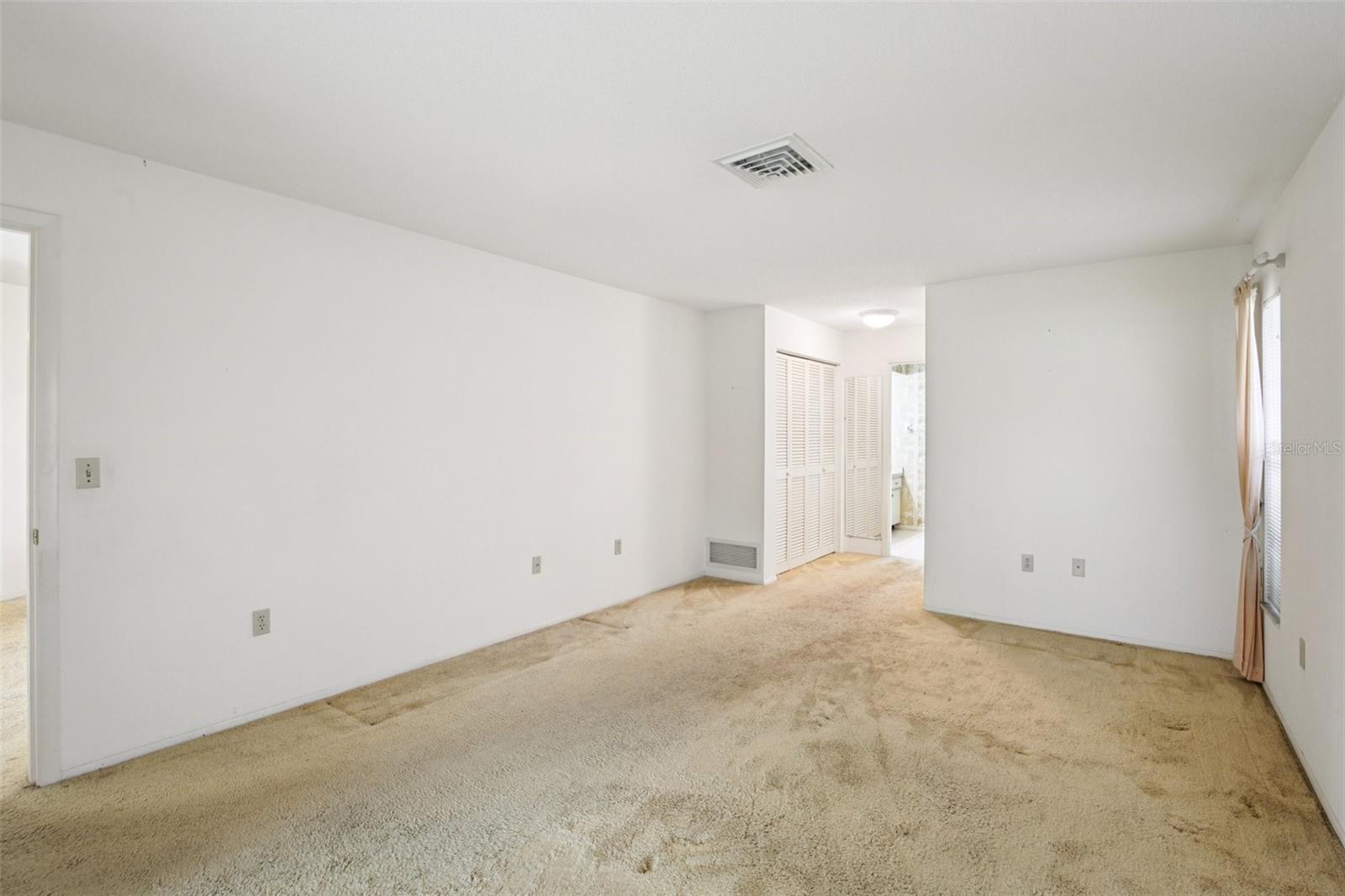 A4657924 Property Photo