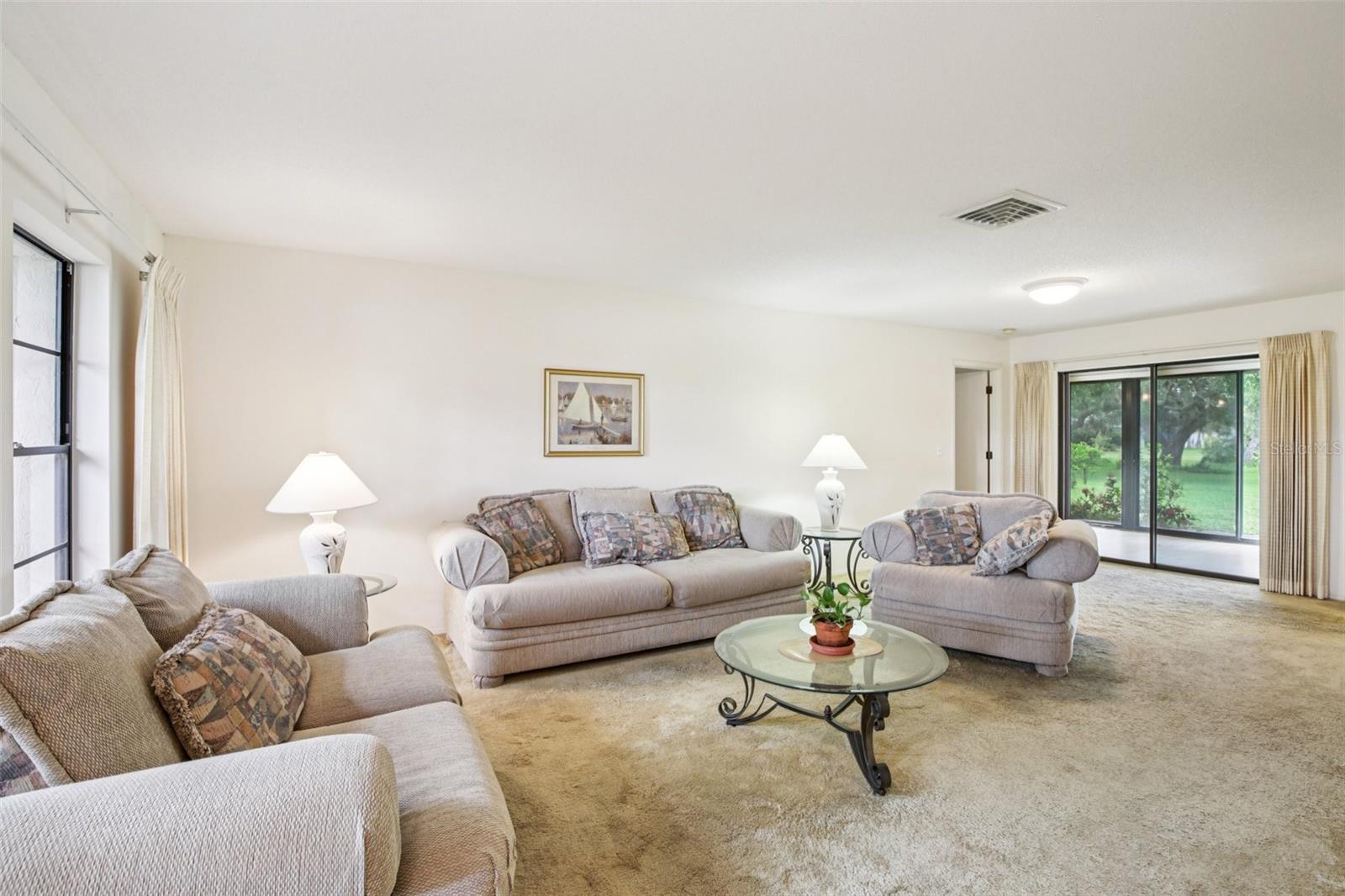 A4657924 Property Photo