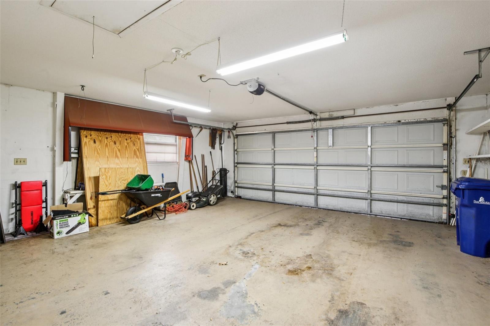 A4657924 Property Photo
