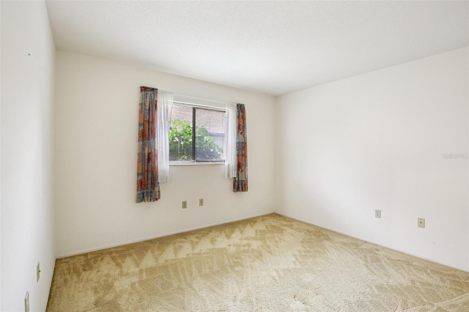 A4657924 Property Photo