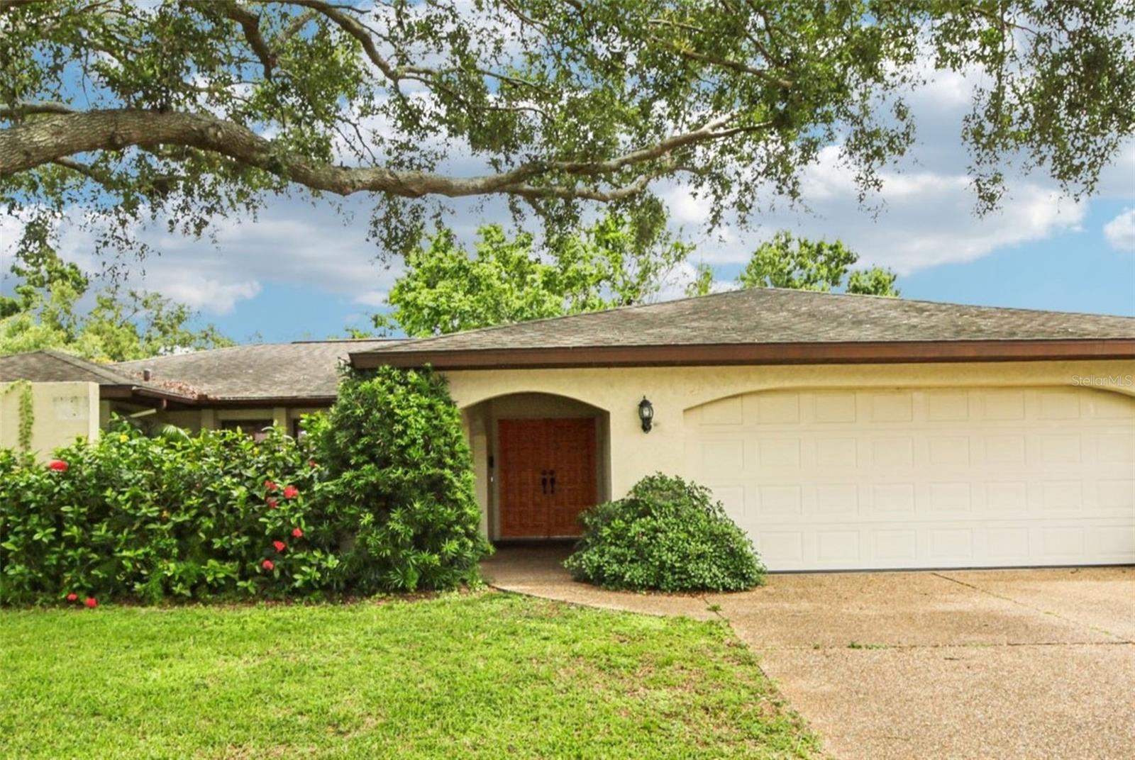 A4657924 Property Photo