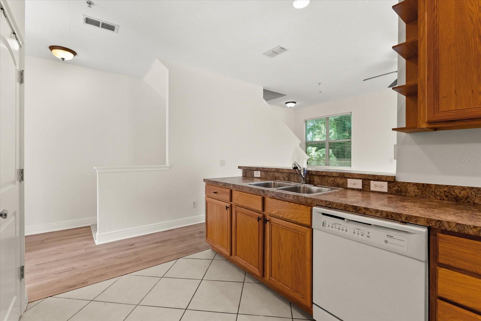 11 W HARDING ST #E, ORLANDO, FL, 32806