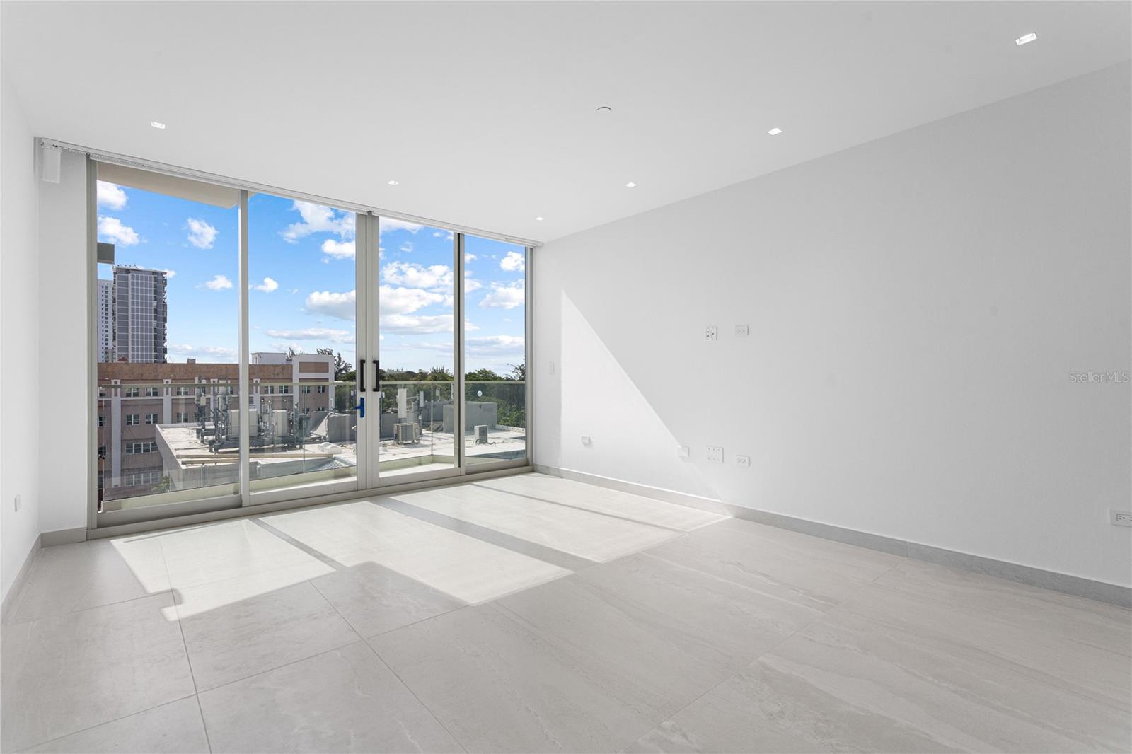 PR9114650 Property Photo