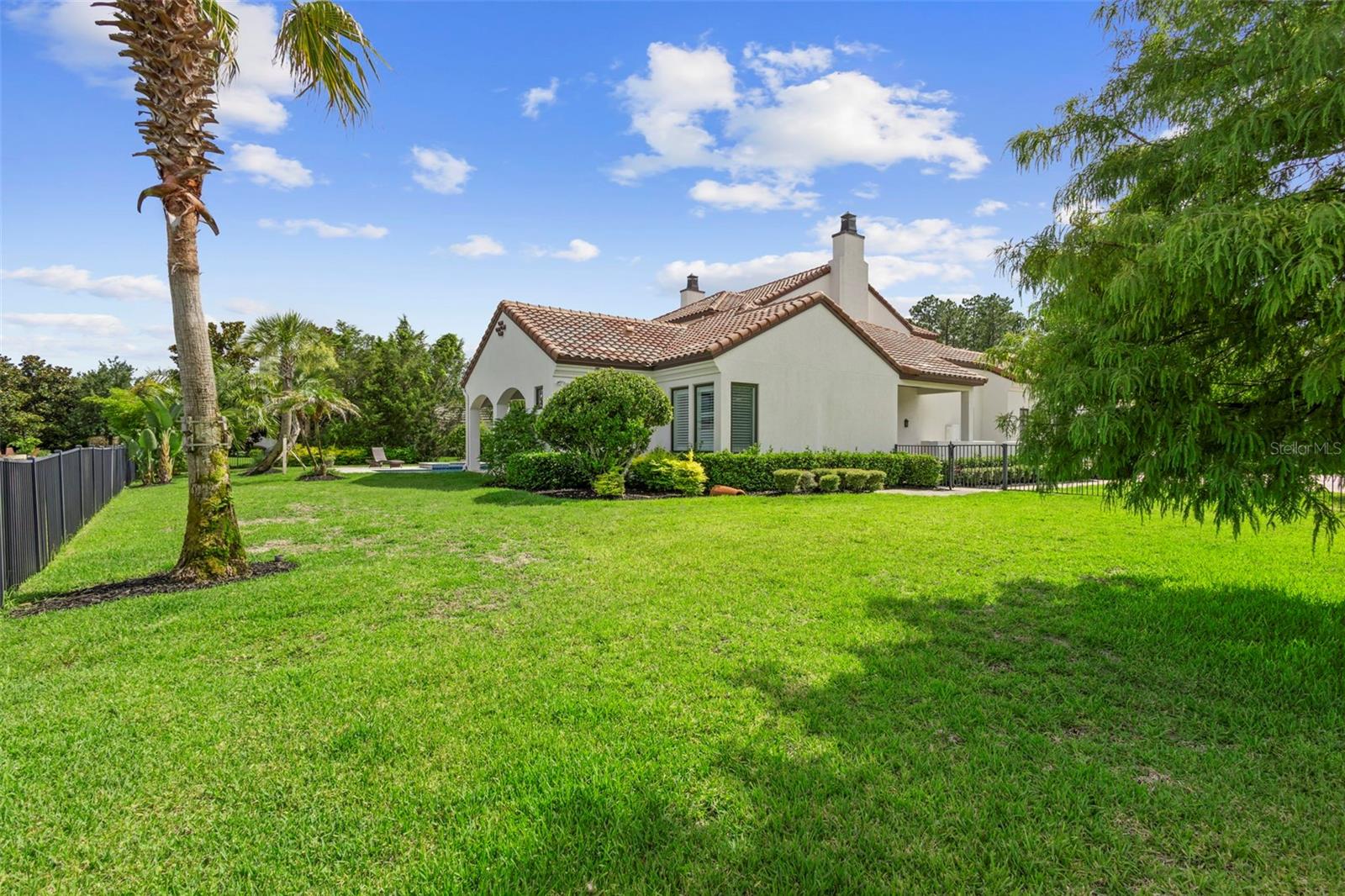 V4943597 Property Photo