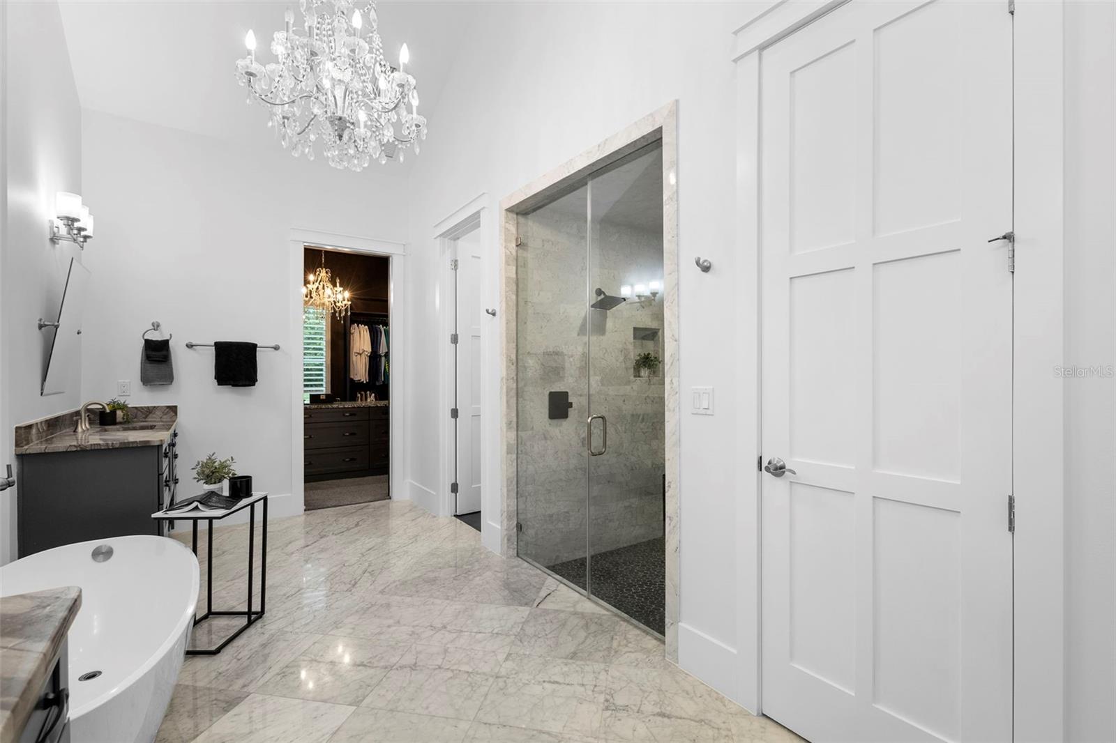 V4943597 Property Photo