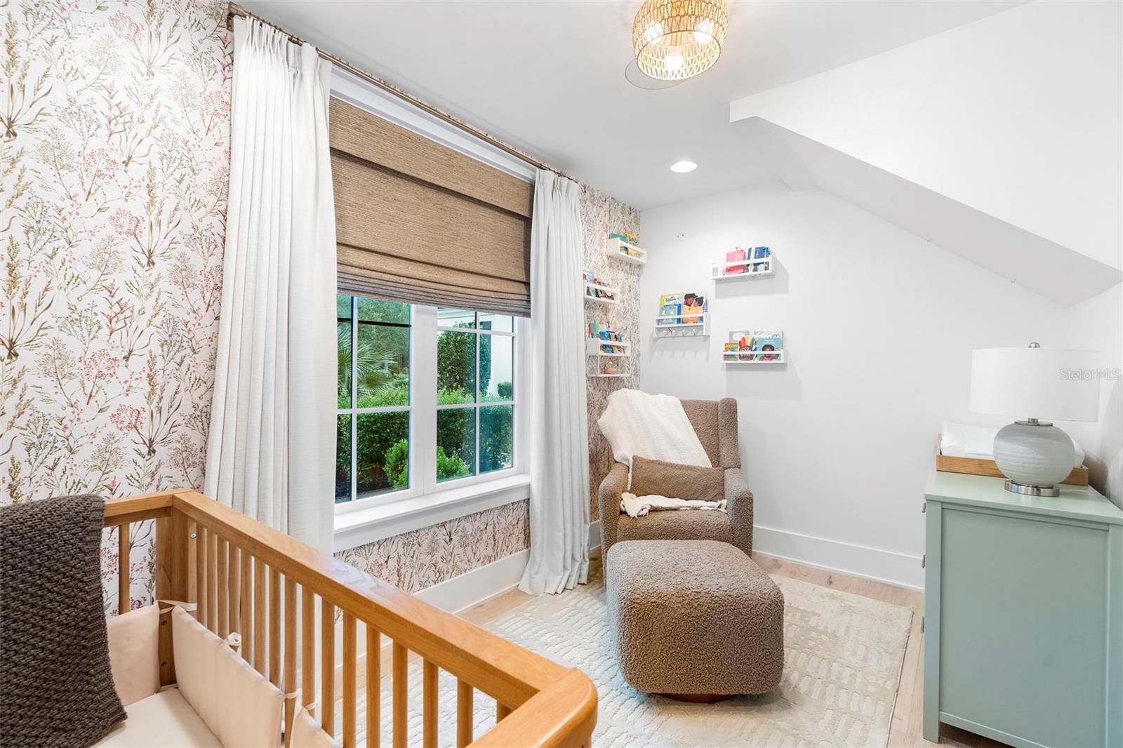 V4943597 Property Photo