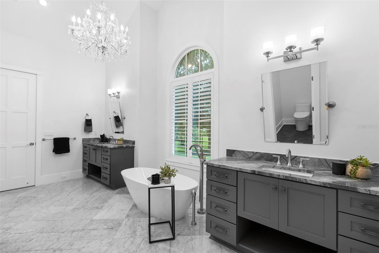 V4943597 Property Photo