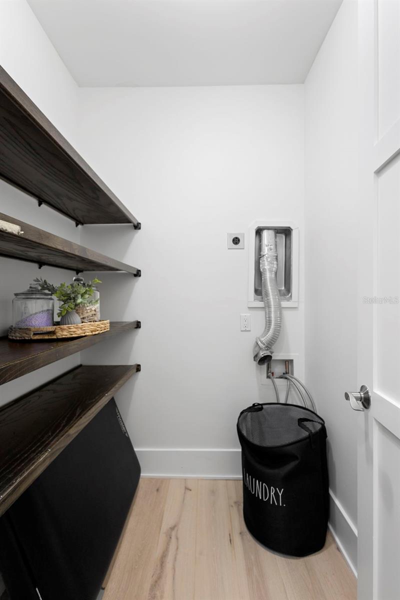 V4943597 Property Photo