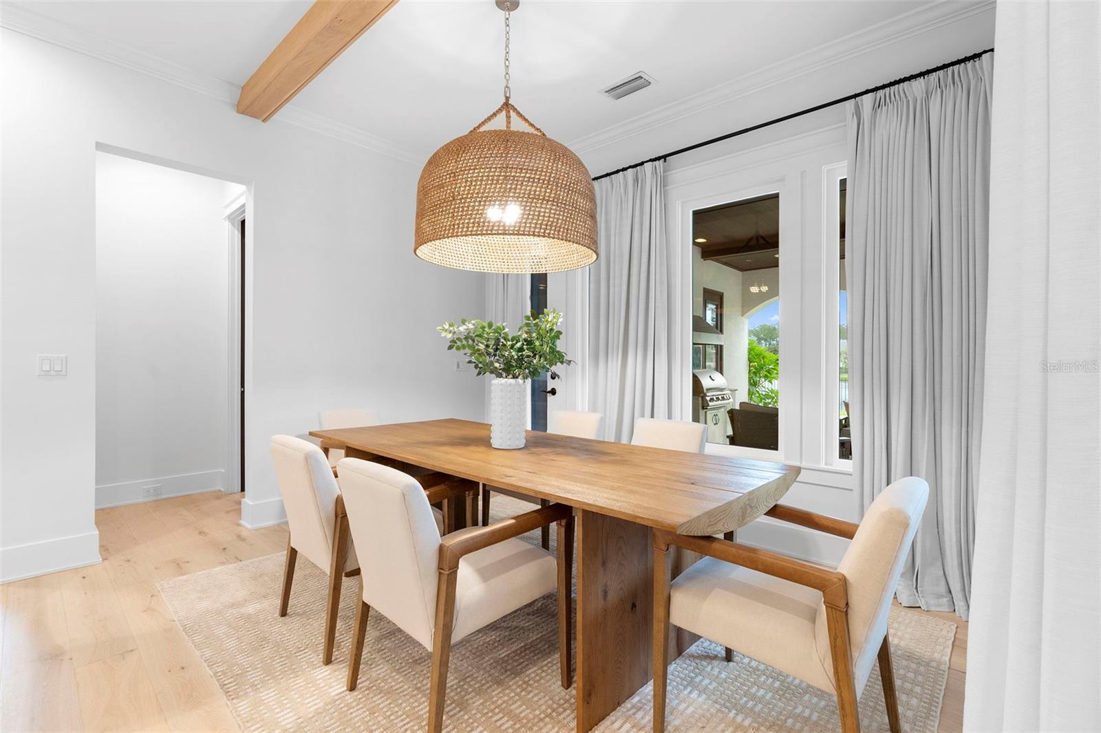 V4943597 Property Photo