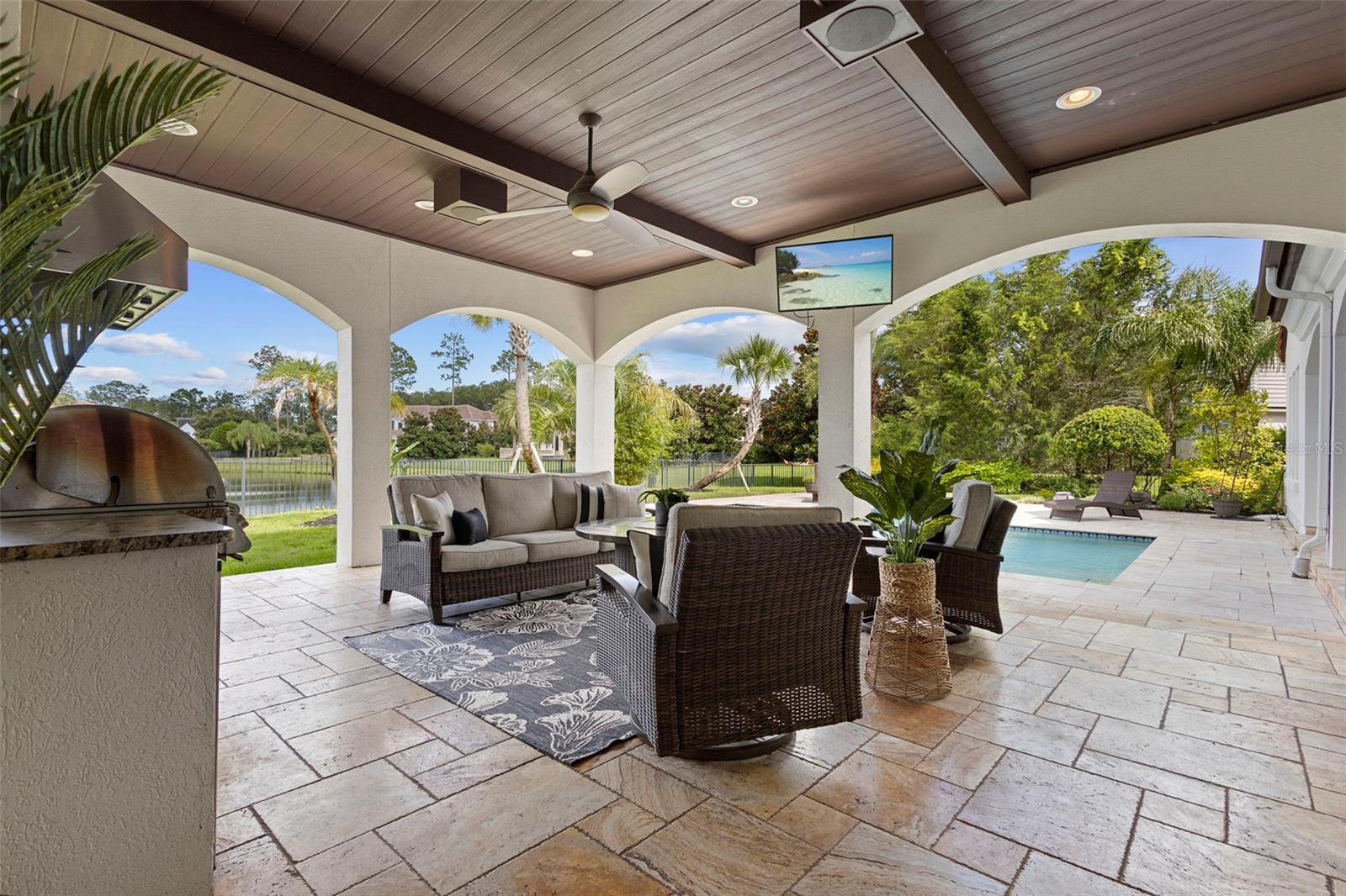 V4943597 Property Photo