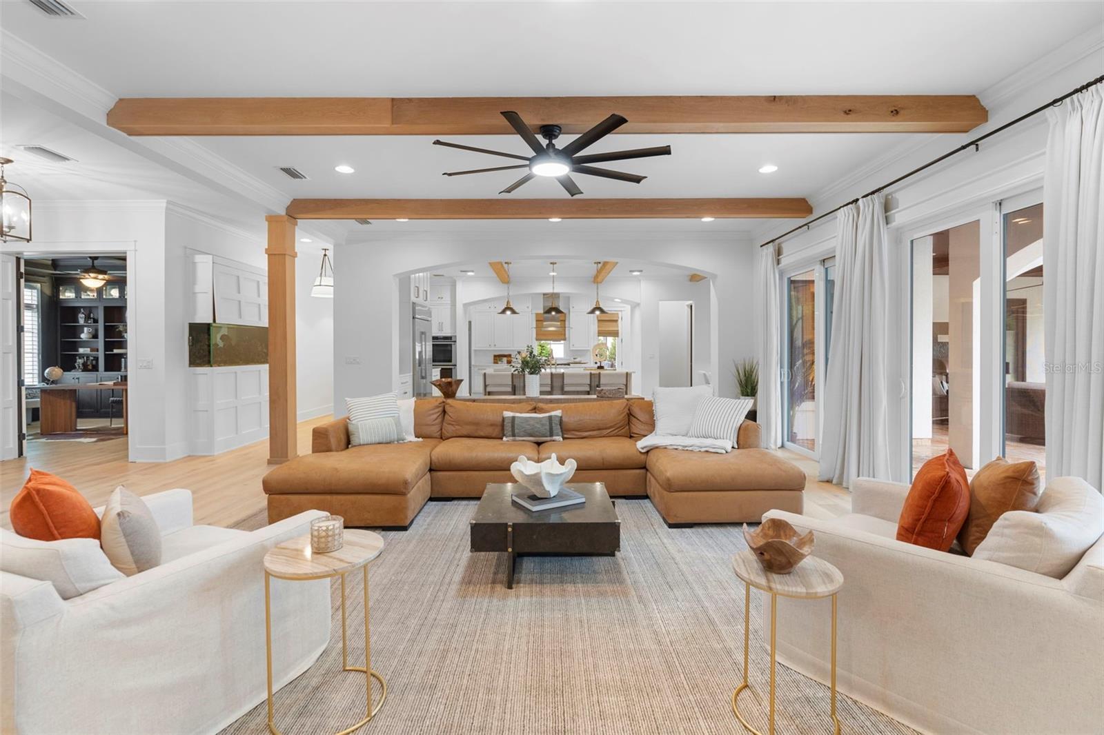 V4943597 Property Photo