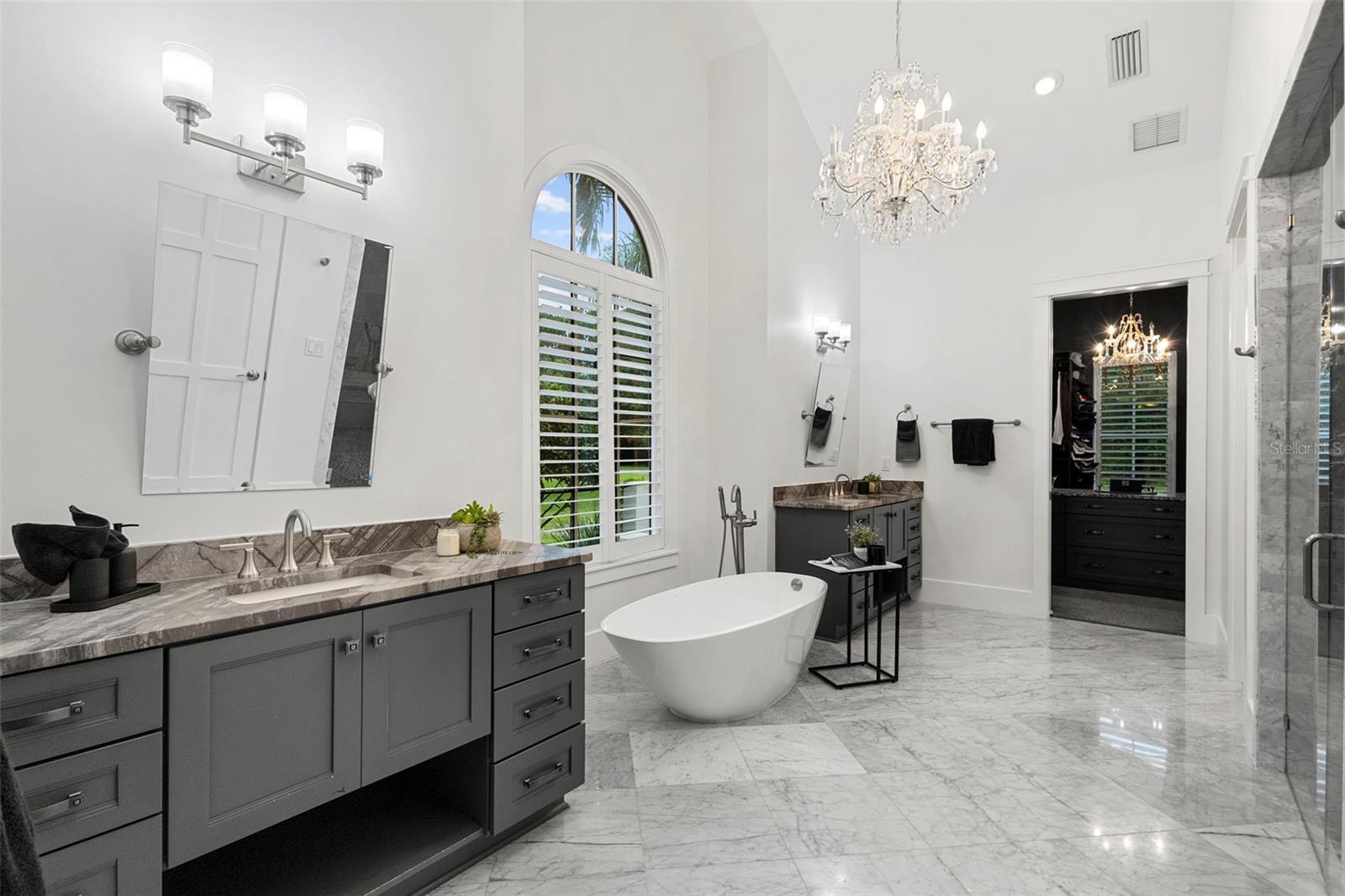 V4943597 Property Photo