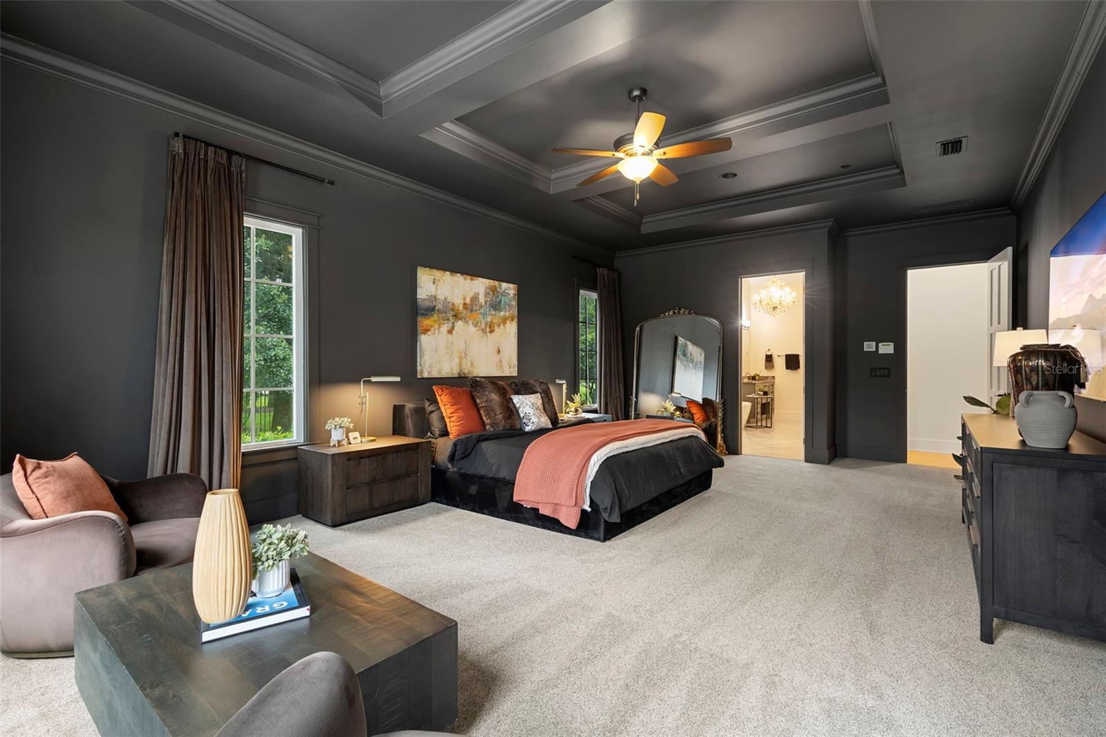 V4943597 Property Photo