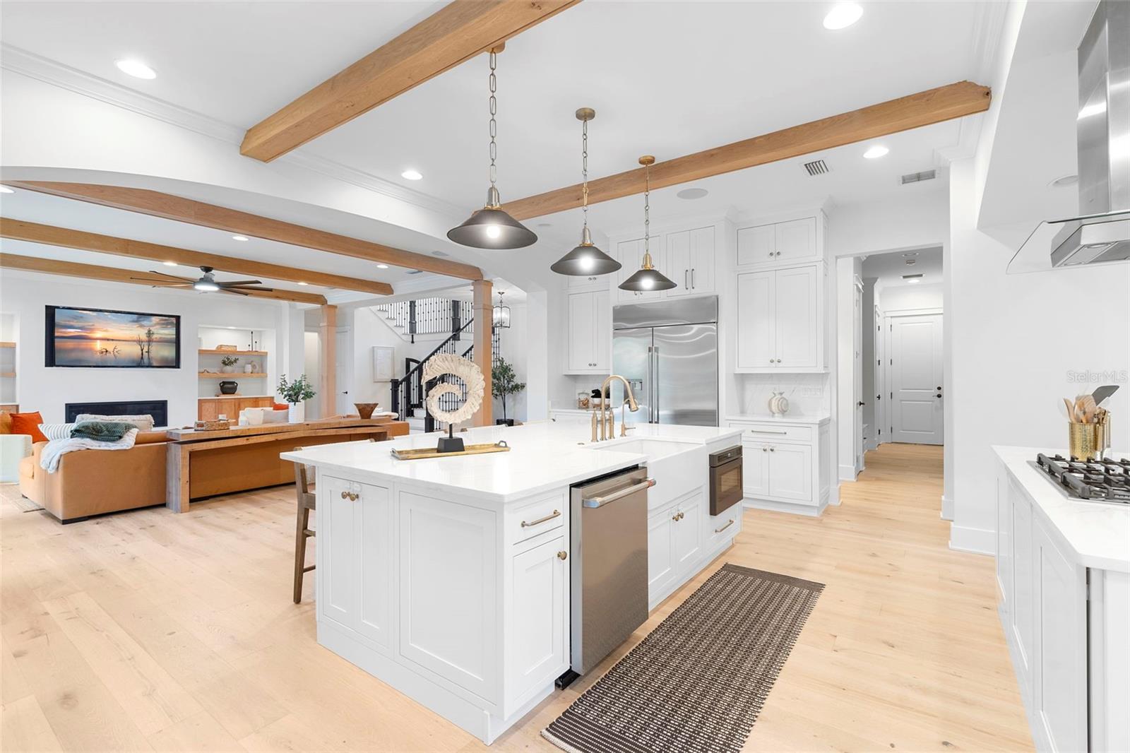 V4943597 Property Photo