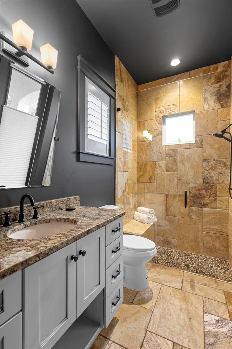 V4943597 Property Photo