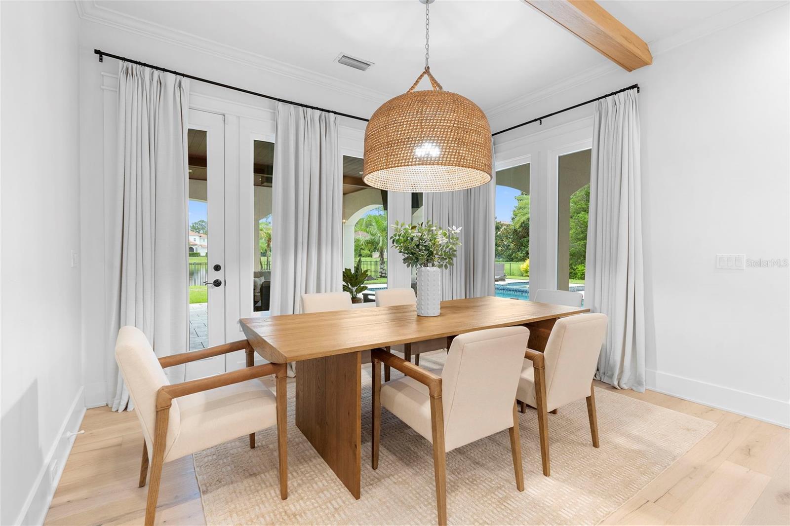 V4943597 Property Photo