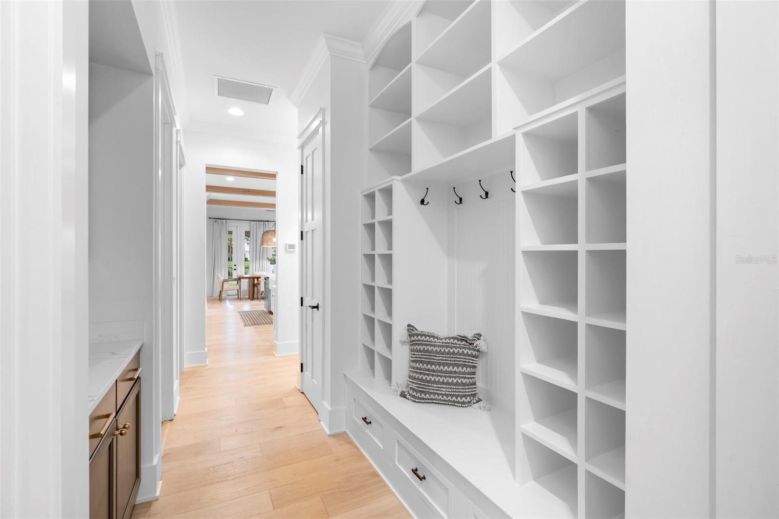 V4943597 Property Photo