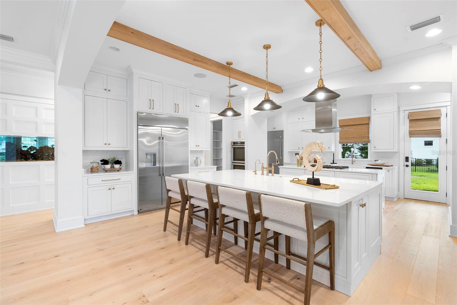 V4943597 Property Photo