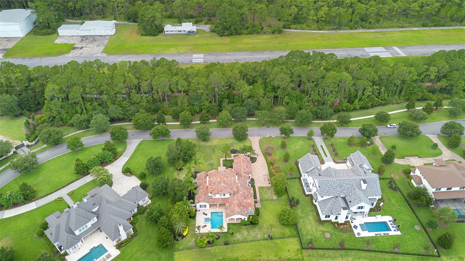 V4943597 Property Photo