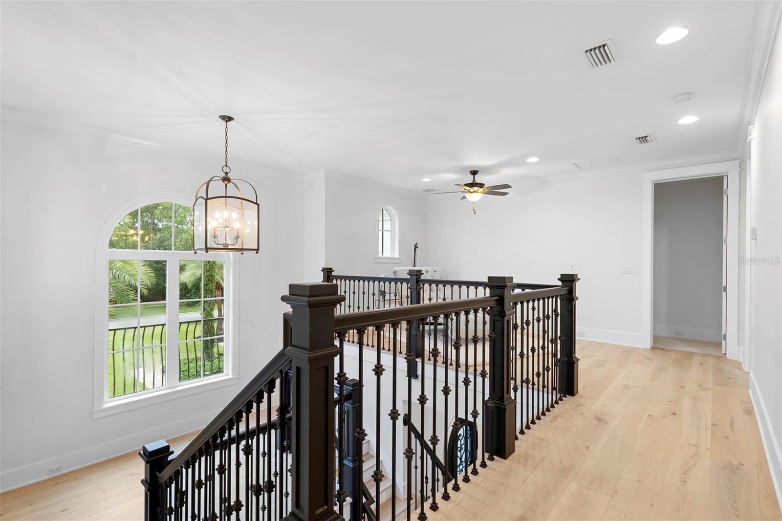 V4943597 Property Photo