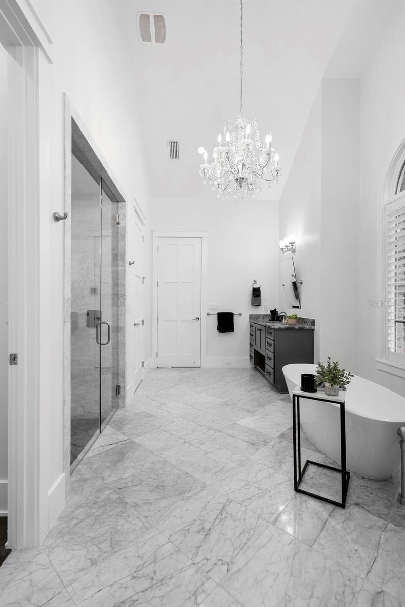 V4943597 Property Photo