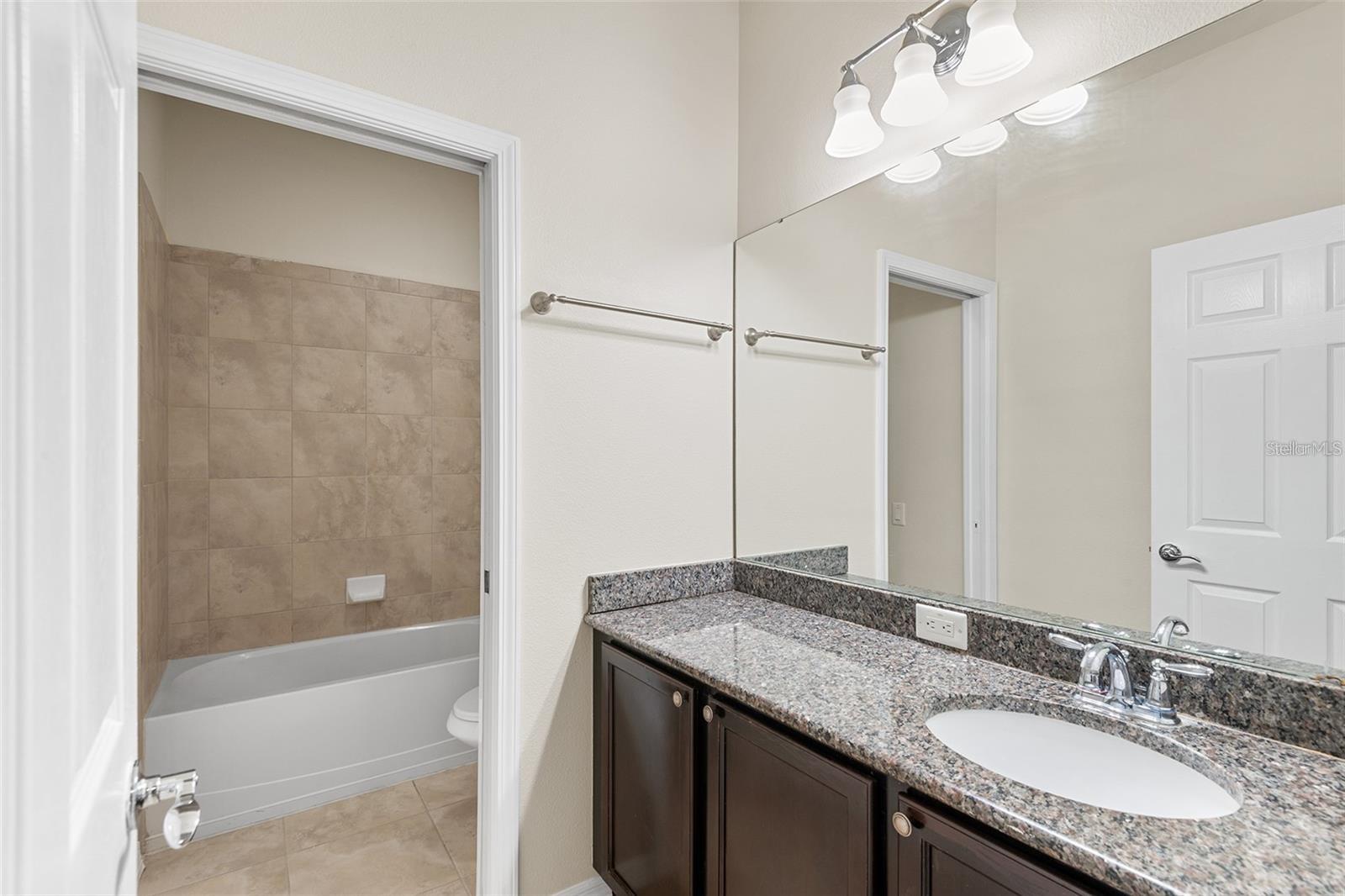 2236 LANDSIDE DR, VALRICO, FL, 33594