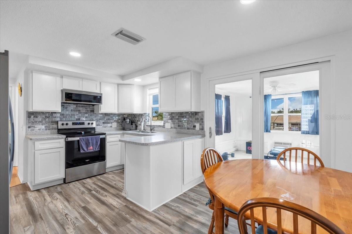 5401 MAC ARTHUR AVE, NEW PORT RICHEY, FL, 34652