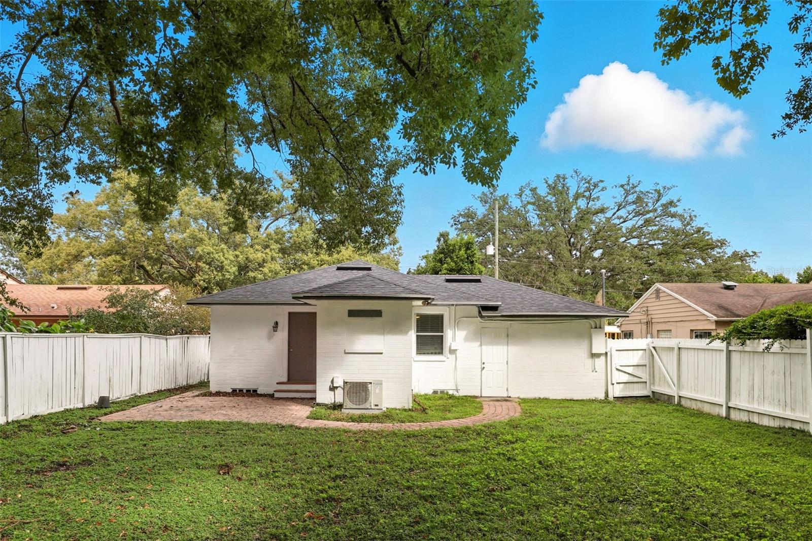 110 W PAR ST, ORLANDO, FL, 32804