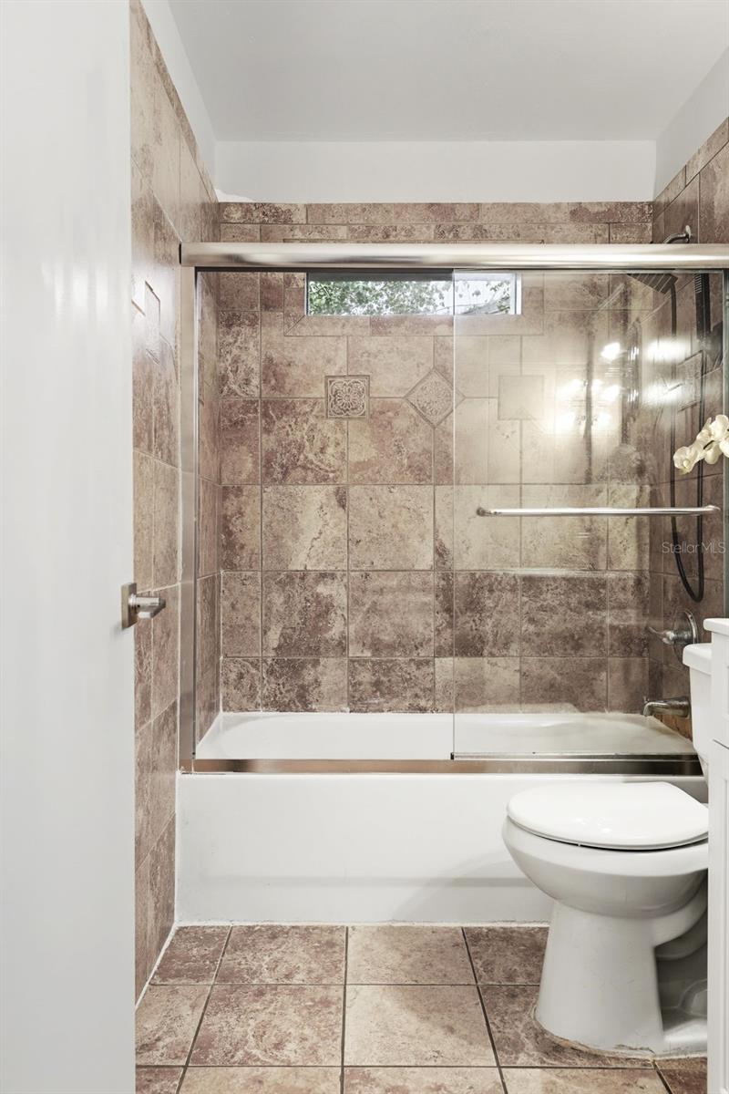 110 W PAR ST, ORLANDO, FL, 32804