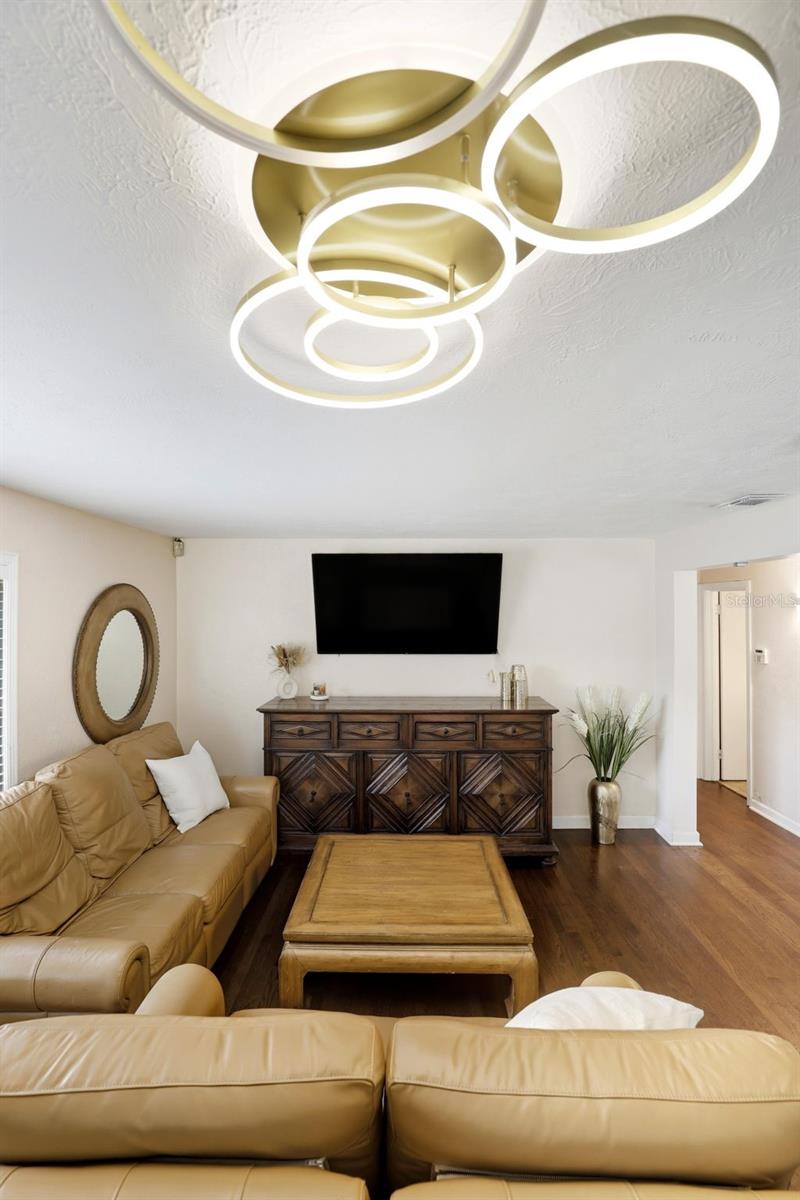 110 W PAR ST, ORLANDO, FL, 32804