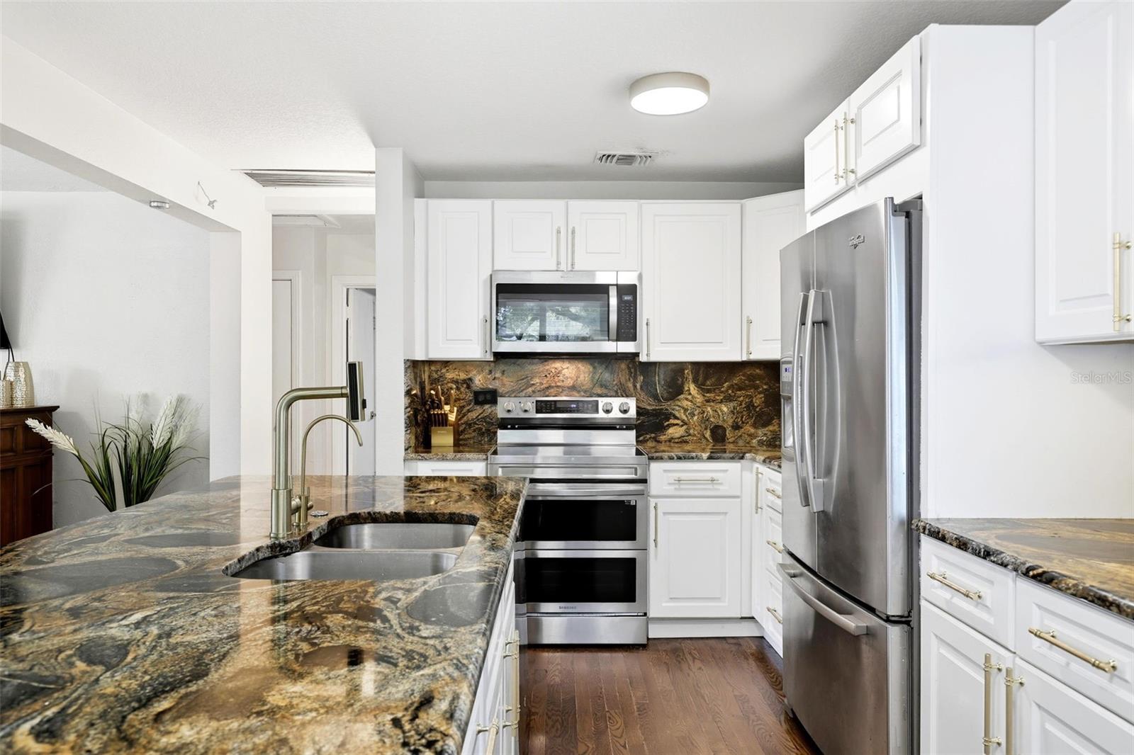 110 W PAR ST, ORLANDO, FL, 32804