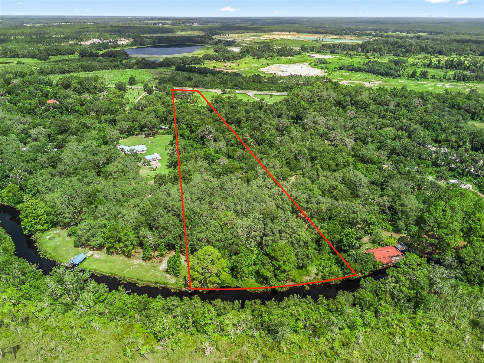 18470 SE HIGHWAY 42, WEIRSDALE, FL, 32195