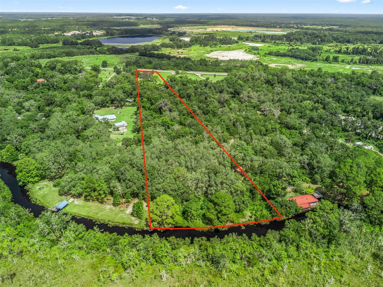 18470 SE HIGHWAY 42, WEIRSDALE, FL, 32195