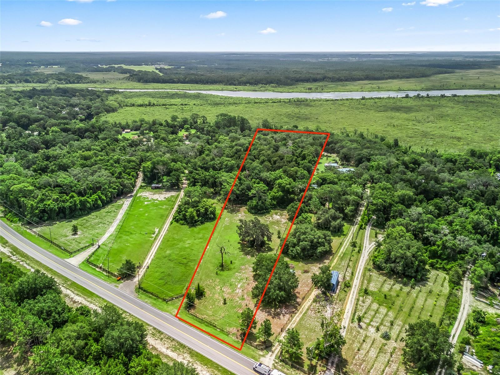 18470 SE HIGHWAY 42, WEIRSDALE, FL, 32195