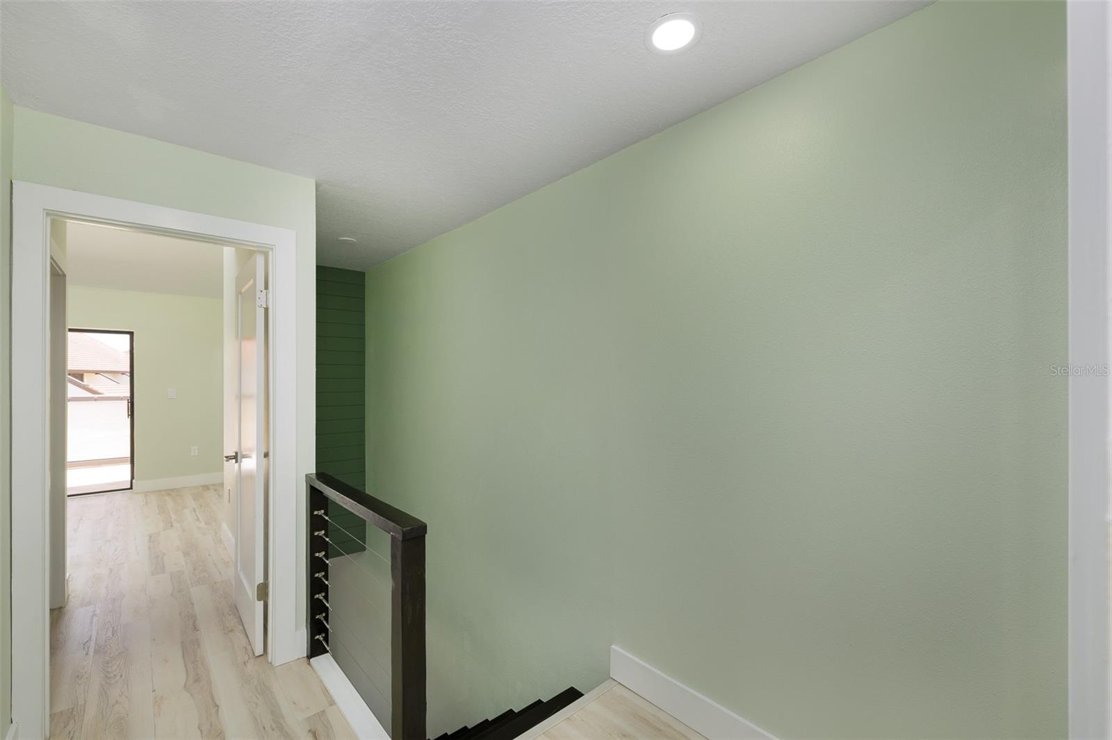 Hallway between the bedrooms