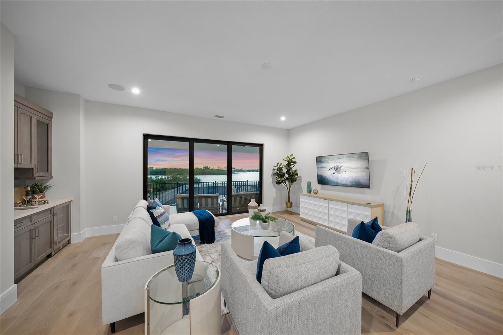 1109 BAYSHORE RD, NOKOMIS, FL, 34275