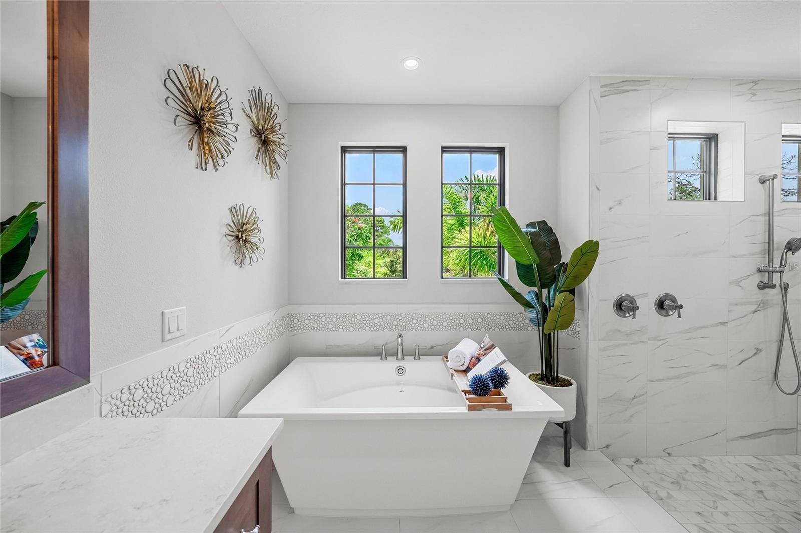 1109 BAYSHORE RD, NOKOMIS, FL, 34275