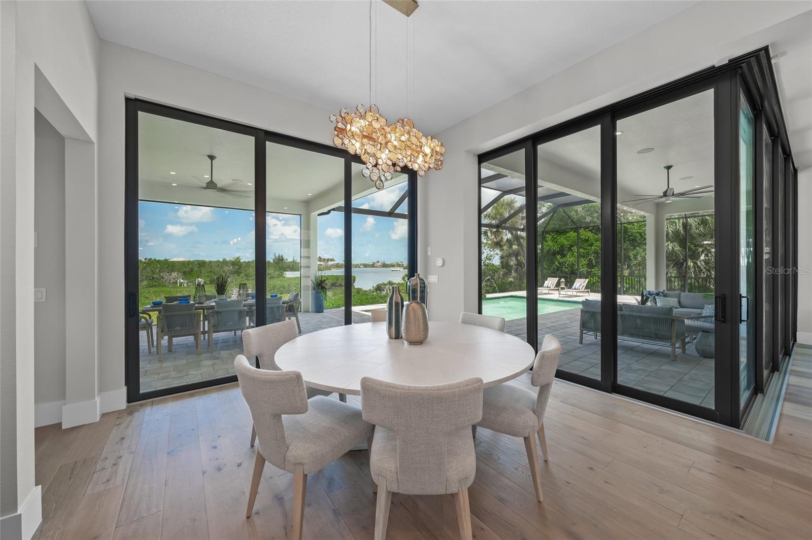 1109 BAYSHORE RD, NOKOMIS, FL, 34275