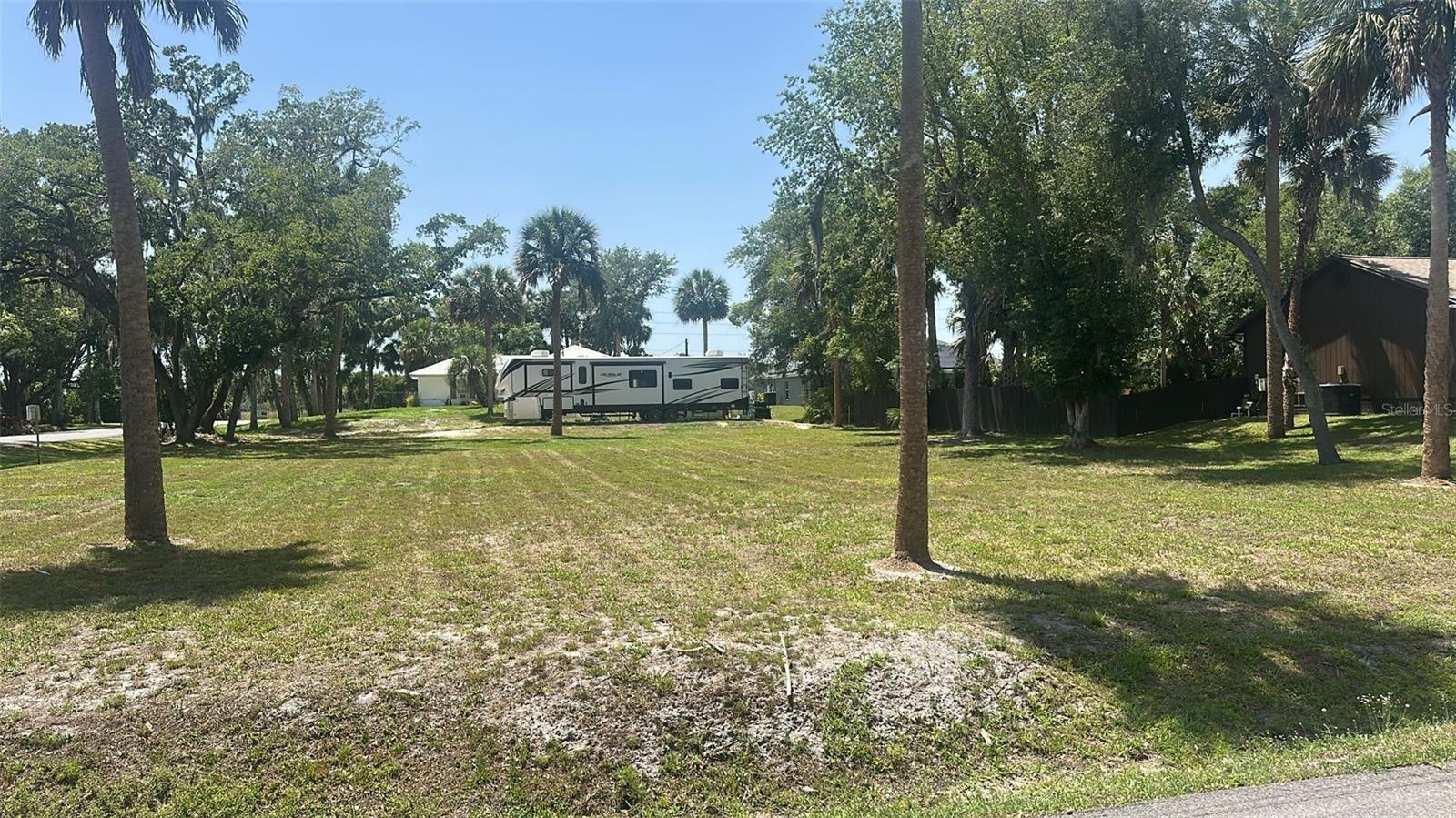 1592 CENTER ST, DELAND, FL, 32720