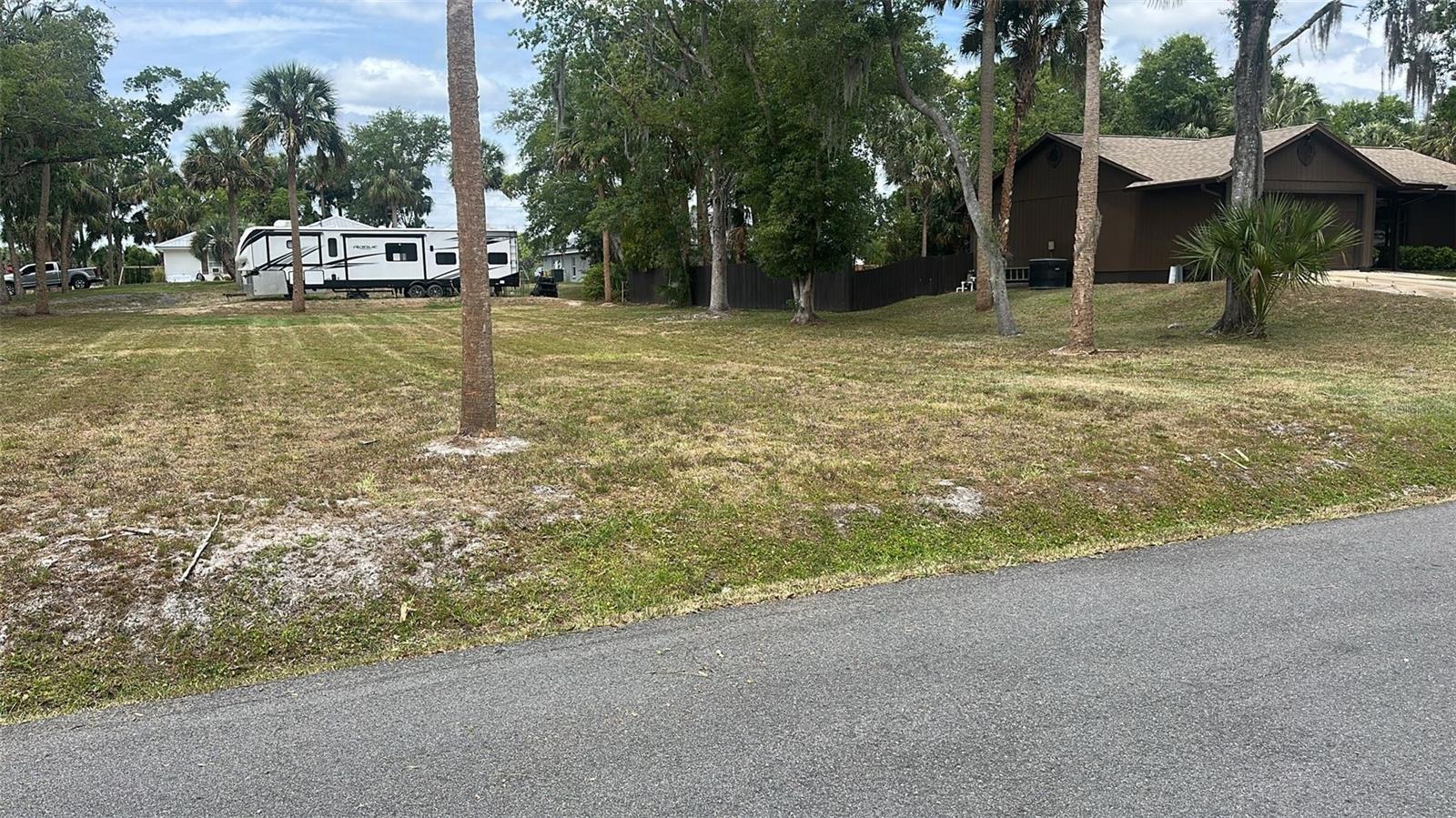 1592 CENTER ST, DELAND, FL, 32720