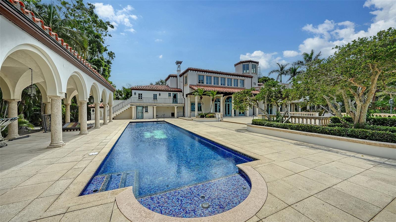 A4657960 Property Photo