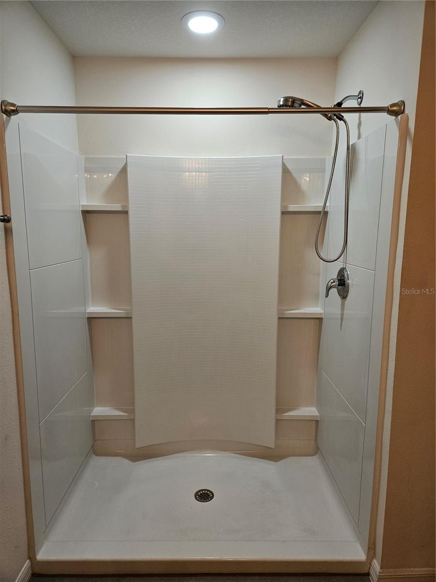 10124 MANGROVE WELL RD, RUSKIN, FL, 33573