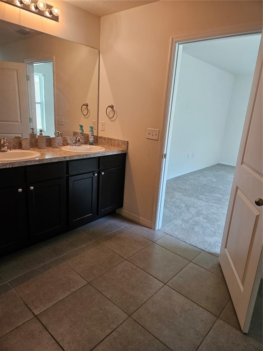 10124 MANGROVE WELL RD, RUSKIN, FL, 33573