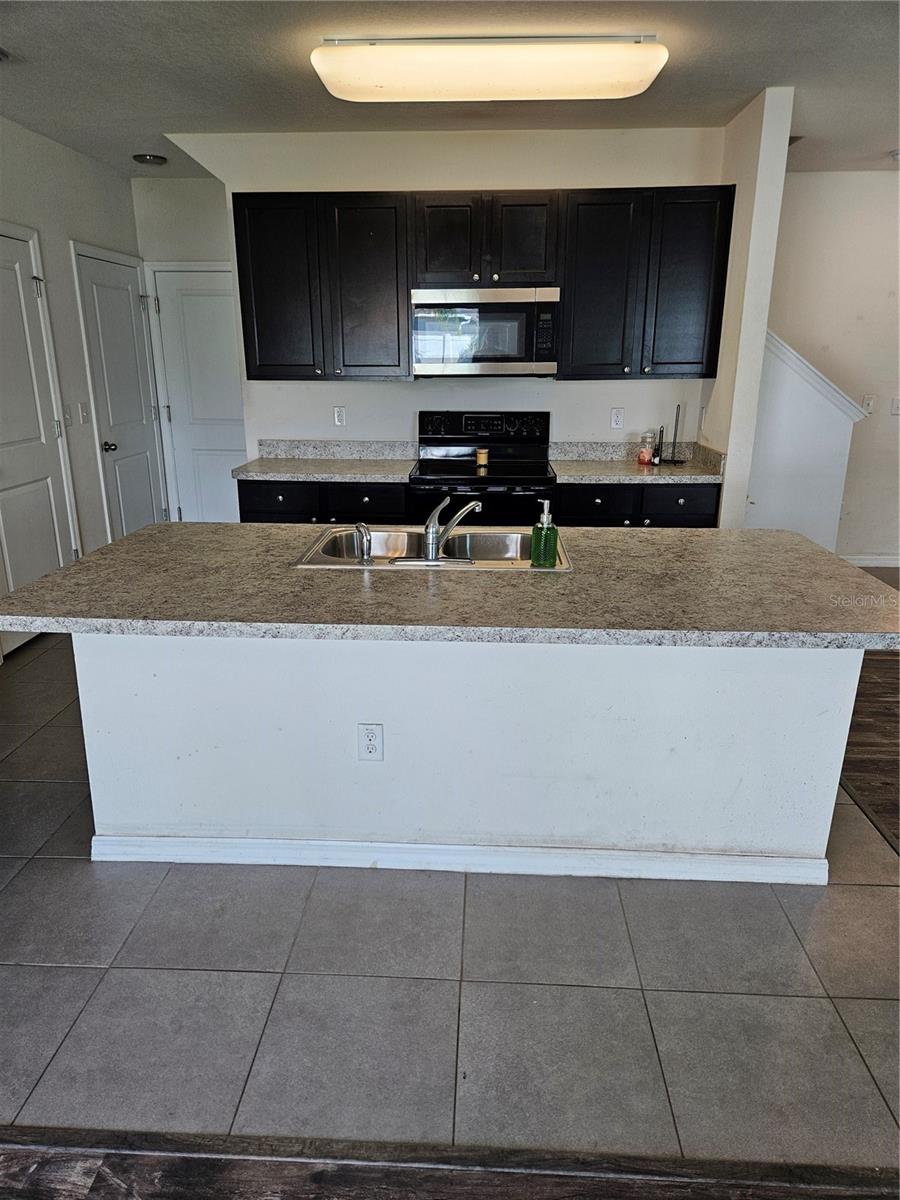 10124 MANGROVE WELL RD, RUSKIN, FL, 33573