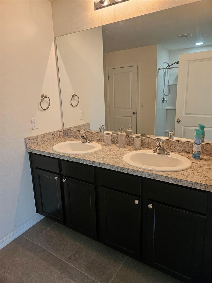 10124 MANGROVE WELL RD, RUSKIN, FL, 33573