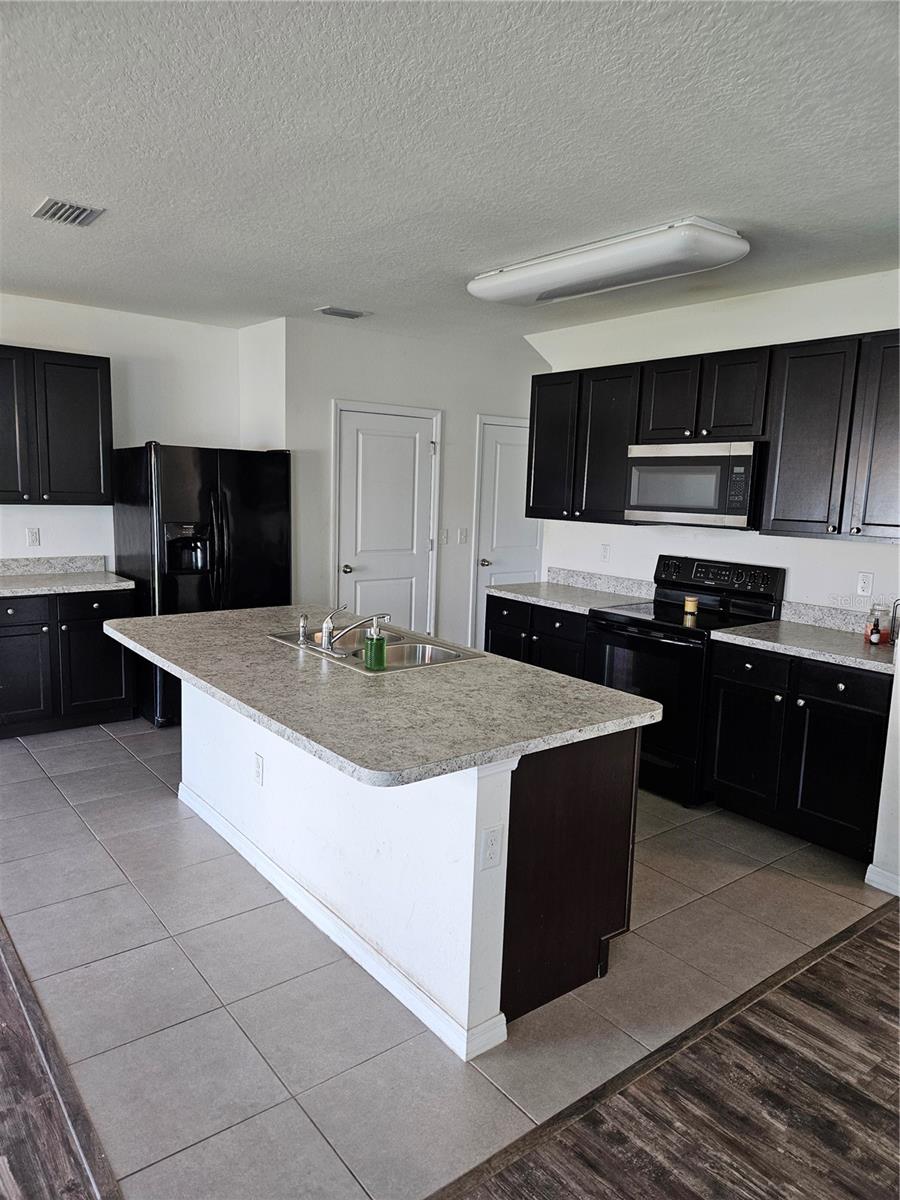 10124 MANGROVE WELL RD, RUSKIN, FL, 33573