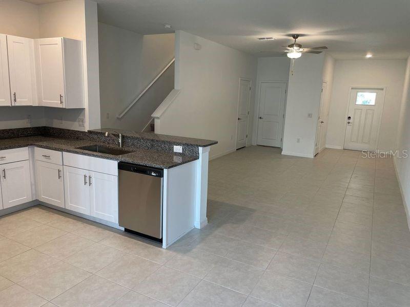 8245 CRESCENT OAKS DR, NEW PORT RICHEY, FL, 34655