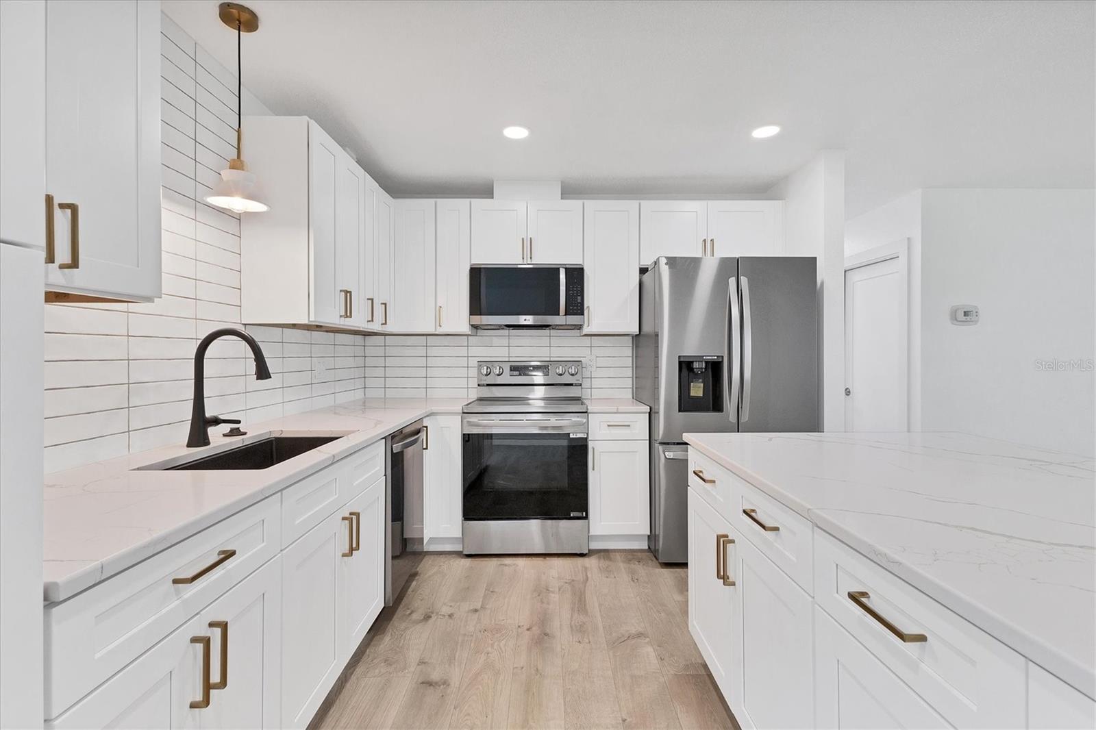 981 PONDEROSA RD, VENICE, FL, 34293