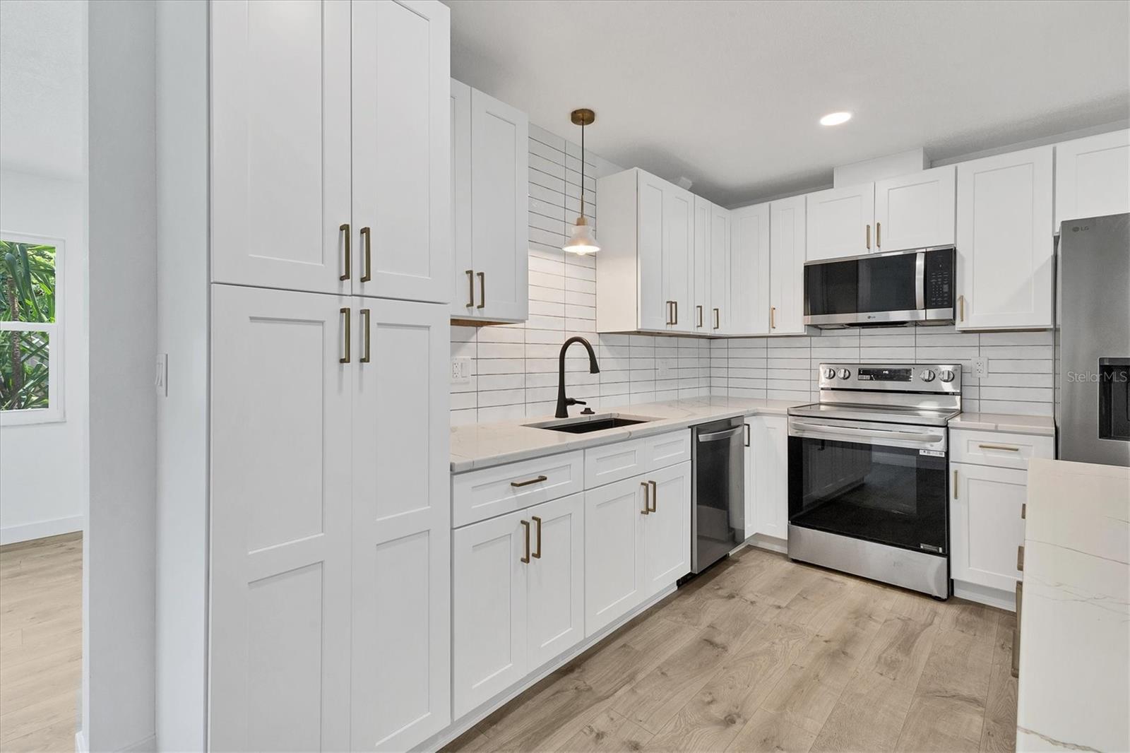 981 PONDEROSA RD, VENICE, FL, 34293