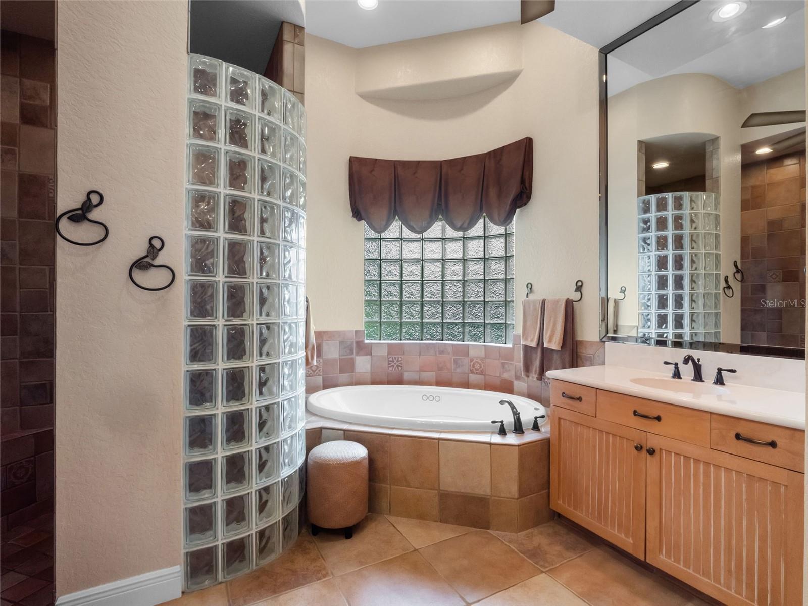 8974 GREY HAWK PT, ORLANDO, FL, 32836